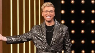 Επικό! Δείτε τον Τάκη Ζαχαράτο να μιμείται τον Κωνσταντίνο Εμμανουήλ