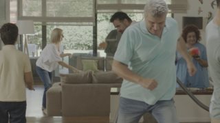 Μην Αρχίζεις Τη Μουρμούρα: Είναι επίσημο! Αυτή είναι η νέα παρτενέρ του Βλαδίμηρου Κυριακίδη