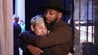 Dj tWitch | Το σπαρακτικό μήνυμα της Ellen DeGeneres και το αντίο των διάσημων του Hollywood