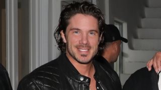 Για Πάσχα στη Μύκονο ο Νίκος Οικονομόπουλος