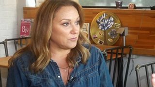 Ρένια Λουιζίδου: Οι συγκρατημένες δηλώσεις για το «Καφέ», οι αιχμές για το τέλος από το «Σόι» &amp; η σειρά για την οποία δεν πληρώθηκε ποτέ