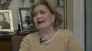 Βάσια Τριφύλλη: &quot;Έβλεπα στον Πέτρο Φιλιππίδη ένα άκρως ερωτικό πλάσμα, είχε όλα τα εχέγγυα για να είναι ωραίος εραστής&quot;