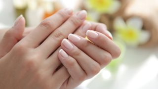 Clean Manicure: Η επόμενη μεγάλη τάση στα νύχια
