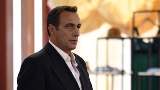 Ο παράδεισος των κυριών | Ο Αποστόλης προτείνει στον Πάρη να κατηγορήσει τον Ντίνο για απόπειρα ανθρωποκτονίας! Όλες οι εξελίξεις της εβδομάδας