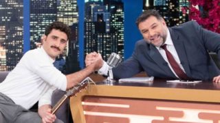 Γιάννης Βασιλώττος: "Όταν έρχεται στα γυρίσματα των "Μελισσών" μου λέει: "Πάλι μου ρουφάς την ενέργεια, μη μιλάς""