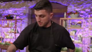 MasterChef | Μετά το γεωργιανό διαγωνισμό, τώρα και στο ελληνικό διαγωνιζόμενος – Πέρασε;