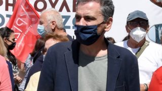 Κι όμως ο Ευκλείδης Τσακαλώτος εξυμνεί την Μαίρη Συνατσάκη: "Η Μαίρη Συνατσάκη έκανε από τα πιο καλά πολιτικά βίντεο που έχω δει"