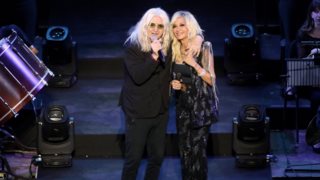 Η συγκινητική αφιέρωση της Άννας Βίσση στον Νίκο Καρβέλα από το Καλλιμάρμαρο: &quot;Μαζί ονειρευόμασταν&quot;