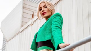 Κατερίνα Καινούργιου | Φόρεσε την τάση της μόδας που θα βλέπουμε παντού τους επόμενους μήνες