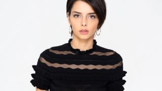 Η Άννα Μπεζάν μας δείχνει την κοιλίτσα της στον 4ο μήνα της εγκυμοσύνης της