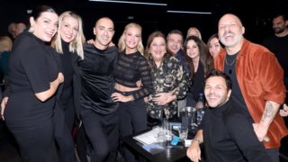 40 και βγαίνω | Όλες οι φωτογραφίες από την πρεμιέρα του Θανάση Αλευρά στο Vox