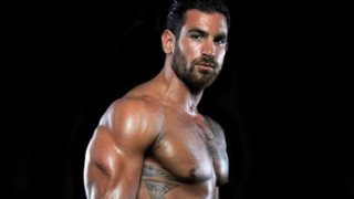 Ετεοκλής Παύλου: Η νύχτα που του άλλαξε για πάντα τη ζωή και η ερωτική εξομολόγηση στην Ελένη Χατζίδου