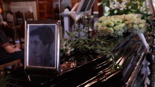 Το τελευταίο αντίο στην Ειρήνη Παππά | Ποιοι βρέθηκαν στο Χιλιομόδι Κορινθίας για να την αποχαιρετήσουν