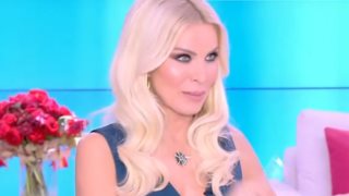 Κατερίνα Καινούργιου: "Είμαι το μεγαλύτερο αγγούρι της ελληνικής τηλεόρασης"