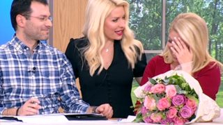 Ελένη Μενεγάκη: Οι ευχές στη Νάνσυ Παραδεισανού, τα ερωτικά μηνύματα &amp; οι αντιδράσεις on air