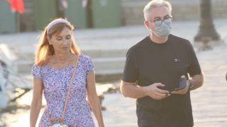 Σπάνια δημόσια εμφάνιση για τη Μάρα Ζαχαρέα και τον Θεόδωρο Ρουσόπουλο