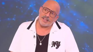 Νίκος Μουτσινάς: "Διάβασα ότι η Δούκισσα μένει στο κανάλι, αυτή η οικογένεια του ΑΝΤ1"