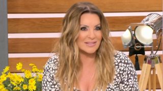 Δείτε πώς αντέδρασε η Ναταλία Γερμανού όταν είδε τον εαυτό της 14 χρόνια πριν!