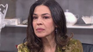 Ναταλία Δραγούμη: "Χτύπησα πάρα πολύ, δευτερόλεπτα πριν βγω στη σκηνή. Έπρεπε να παίξω και δεν μπορούσα να περπατήσω"