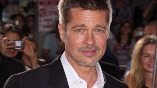 Brad Pitt: Διαψεύδει τις φήμες για σχέση με την Casiraghi