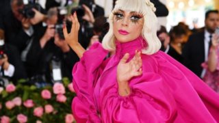 Lady Gaga: Ανέβασε μια σπάνια φωτογραφία με το σύντροφό της
