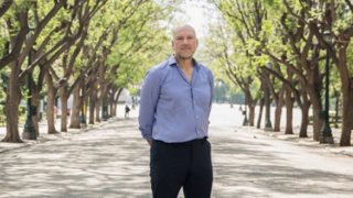 "Καταστροφές &amp; Θρίαμβοι" | Όλες οι λεπτομέρειες του νέου ντοκιμαντέρ με τον Στάθη Καλύβα