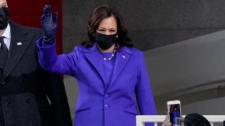 Kamala Harris | Το &quot;κρυφό&quot; μήνυμα πίσω από τη στιλιστική επιλογή της για την ορκωμοσία