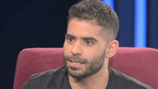 Συράκος Ιωάννης Κεσέν: Ο κληρικός που «πέταξε» τα ράσα &amp; μίλησε ανοιχτά για τον σεξουαλικό του προσανατολισμό