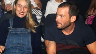 Ελεονώρα Μελέτη: Στο θέατρο με τον Θοδωρή Μαροσούλη λίγο πριν γίνουν γονείς: Δείτε πόσο έχει φουσκώσει η κοιλίτσα της!