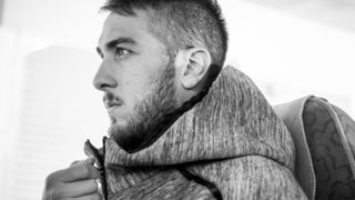 Διάσημοι Έλληνες: Ο δρόμος για την κορυφή έρχεται με το Z.N.E Travel hoodie