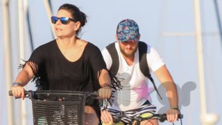 Μαρίνα Ασλάνογλου &amp; Δημοσθένης Πέππας: Ξέγνοιαστες στιγμές στα Κουφονήσια! Όλες οι φωτογραφίες