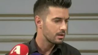 Γιάννης Τσιμιτσέλης: Η ενόχληση on camera που τον έκανε να διακόψει τις δηλώσεις του