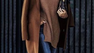 Τα 20 κομμάτια που πρέπει να περιλαμβάνει η capsule wardrobe κάθε γυναίκας άνω των 50