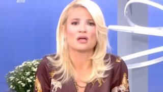 Έξαλλη η Φαίη Σκορδά στο "Πρωινό": "Τι ακούσαμε; Να πάει η αστυνομία να τον πιάσει"