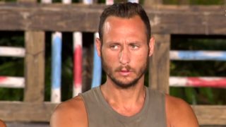 Survivor | Ο Γιώργος Κατσαούνης "τελειώνει" τη Μυριέλλα Κουρεντή: "Κοροϊδεύει εμένα, τον κόσμο και αυτόν τον Τζον. Είναι ηθοποιάρα"