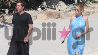 Δούκισσα Νομικού: Μαζί με τον Δημήτρη Θεοδωρίδη στην Μύκονο! Δείτε φωτογραφίες