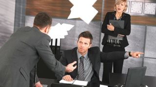 Τι να μην κάνεις ποτέ στη δουλειά;
: Τα λάθη που καλό είναι να μη γίνονται στον χώρο εργασίας.
