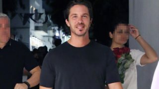 Σπάνια δημόσια εμφάνιση για το Νίκο Οικονομόπουλο