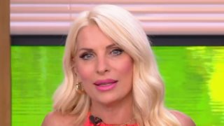 Αυλαία για την &quot;Ελένη&quot; | Έτσι αποχαιρέτησε η Ελένη Μενεγάκη τους τηλεθεατές