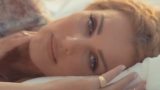 Νατάσα Θεοδωρίδου: Δείτε τη με τη μεγάλη κόρη της στη Μύκονο!