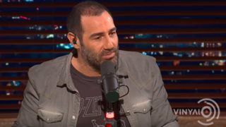 Αντώνης Κανάκης: Η γλυκιά αφιέρωση στη μαμά του on air | Δείτε το video!