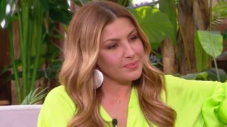 Η Έλενα Παπαρίζου στην "Ελένη": "Μερικές φορές πρέπει να εμπιστευόμαστε και το ένστικτο, αλλά να μην είμαστε απόλυτοι και ξερόλες"