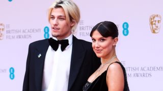 Η Millie Bobby Brown και ο Jake Bongiovi παντρεύτηκαν κρυφά