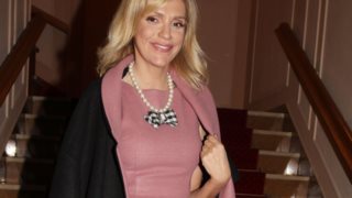 Η Σάσα Σταμάτη βάζει τέλος στις φήμες περί φιλανθρωπίας στο J2US: &quot;Τη φιλανθρωπία την κάνει ο Κοκλώνης, όλοι πληρωνόμαστε κανονικά&quot;