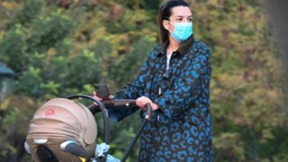 Η Νικολέττα Ράλλη μάς δείχνει για πρώτη φορά την κορούλα της