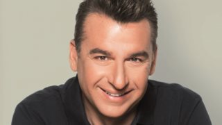 Γιώργος Λιάγκας: To «Μεσημέρι» ξεκινά! Δείτε backstage λήψεις από την επίσημη φωτογράφιση