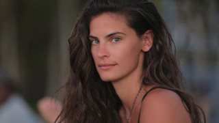 Χριστίνα Μπόμπα: Επέστρεψε στην Ελλάδα! Η πρώτη φωτογραφία