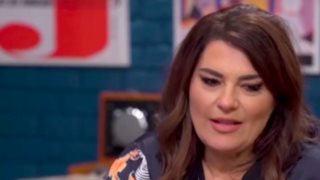 Κατερίνα Ζαρίφη: &quot;Πήγαινα στην εκπομπή της Μενεγάκη και μετά για τις χημειοθεραπείες του μπαμπά μου&quot;