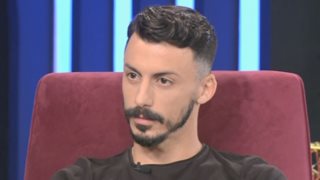 Κώστας Γκελαούζος
: Στα «Μεσάνυχτα» | Ο Έλληνας Μαραθωνοδρόμος στην πρώτη του τηλεοπτική εμφάνιση