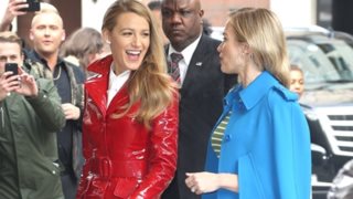 Hollywood Report
: Η καθημερινότητα των σταρ σε φωτογραφίες